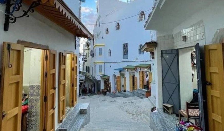 The Medina: Controlled Chaos
